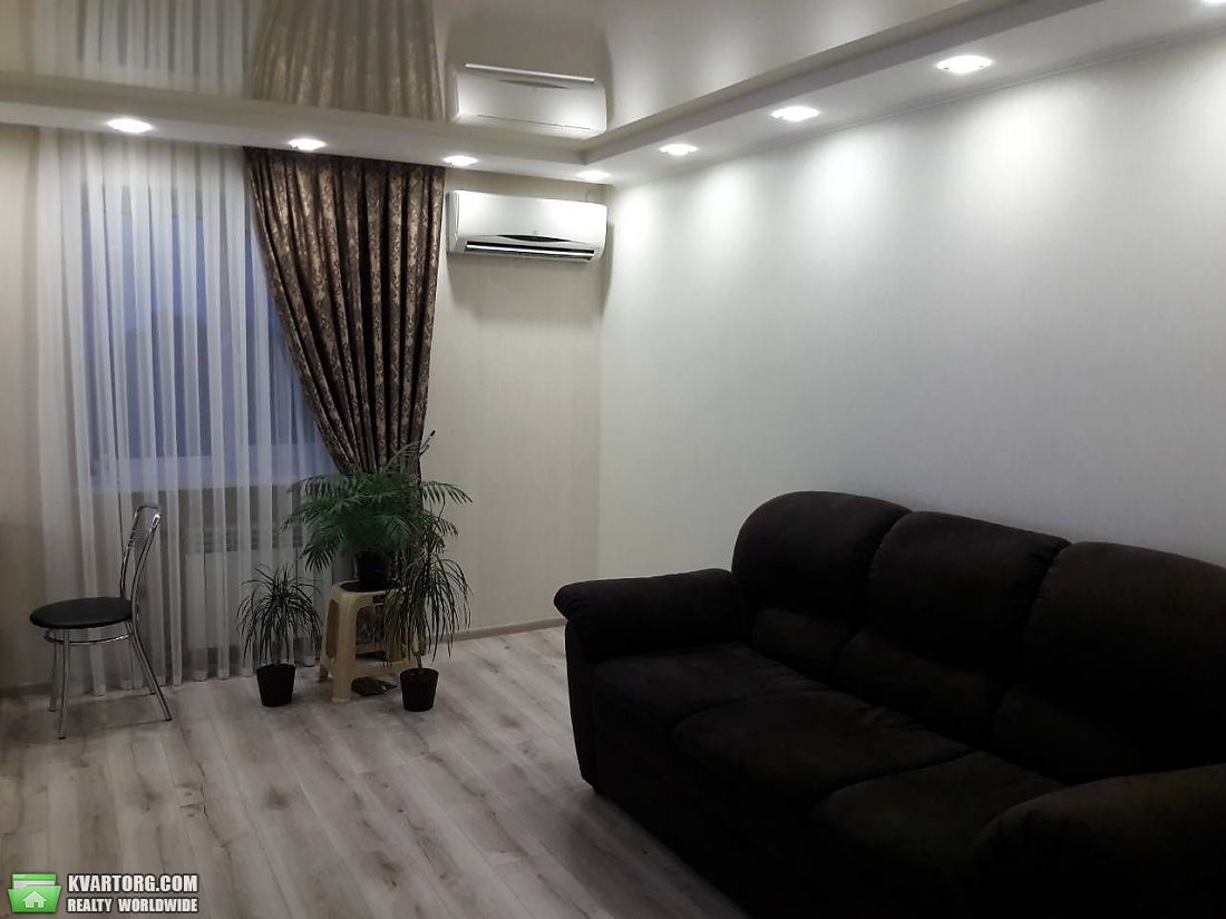 Sell 3-room apartment. Днепропетровск, Титова — photo 1