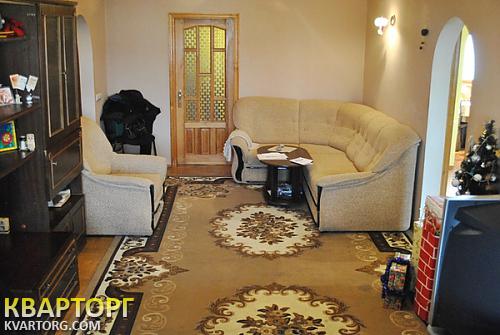 Rent out 3-room apartment. Киев, Декабристов — photo 2
