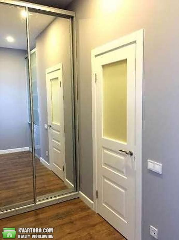 Rent out 2-room apartment. Киев, коновальца — photo 9