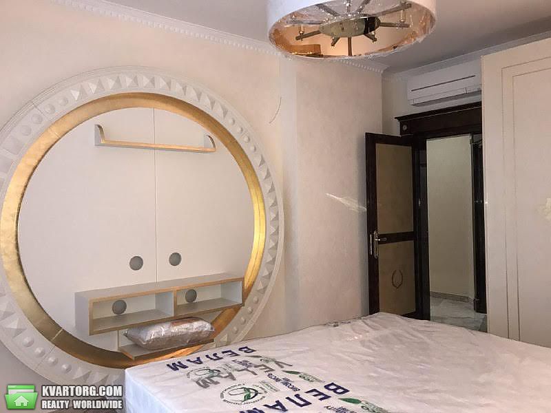 Rent out 2-room apartment. Киев,  Драгомирова — photo 2