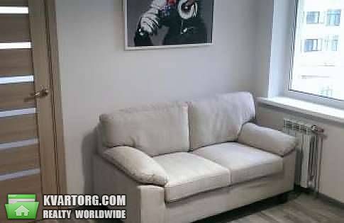 Rent out 2-room apartment. Киев, Сикорского ул. — photo 1