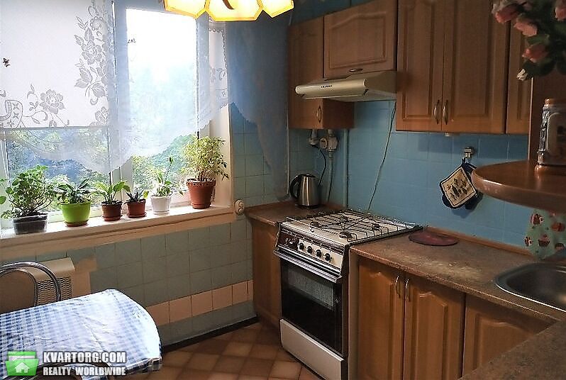 Sell 3-room apartment. Киев,  Радужная — photo 2