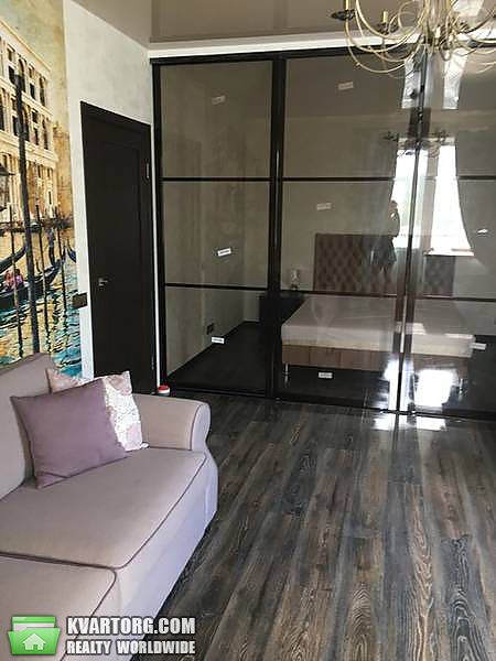Rent out 2-room apartment. Киев,  Герцена — photo 6