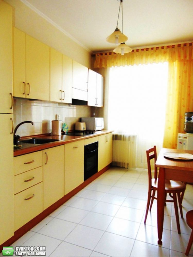 Rent out 3-room apartment. Киев,  Леси Украинки бул — photo 3