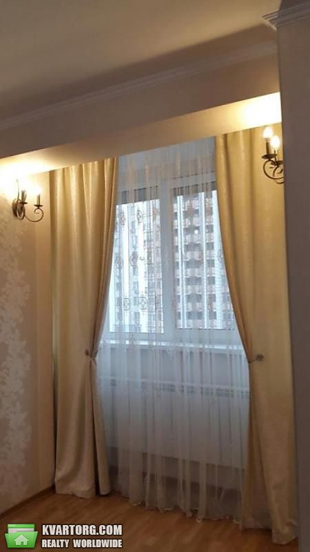 Rent out 2-room apartment. Киев,  Вильямса — photo 3