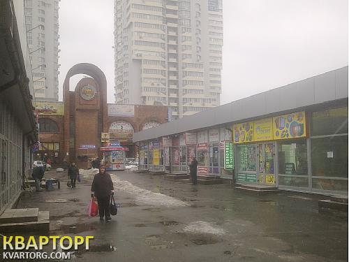 Rent out shop. Киев, метро «Шуляаская» — photo 1