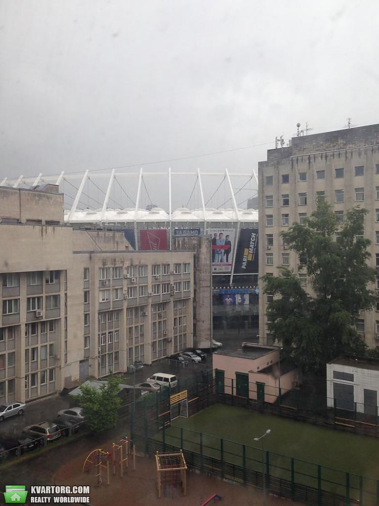 Rent out 2-room apartment. Киев,  Саксаганского — photo 10