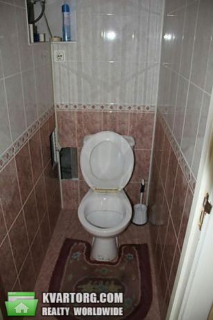 Rent out 2-room apartment. Киев,  Святошинская пл — photo 4