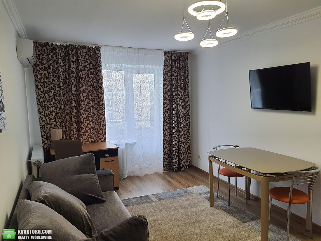 Rent out 2-room apartment. Киев,  Перова бул — photo 6