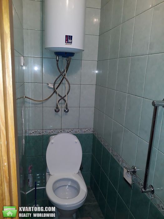 Rent out 3-room apartment. Киев,  Лятошинского — photo 7