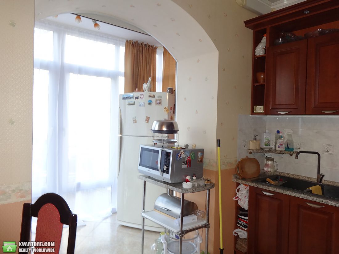 Sell 3-room apartment. Киев,  Арсенальная — photo 1