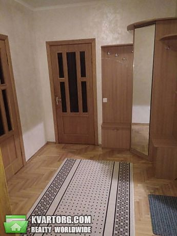 Rent out 2-room apartment. Киев,  Бажана — photo 2