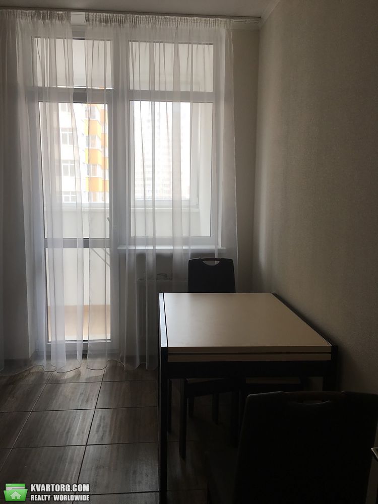 Rent out 1-room apartment. Киев,  Пчелки — photo 2