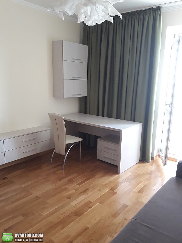 Rent out 2-room apartment. Киев, Максимовича — photo 2