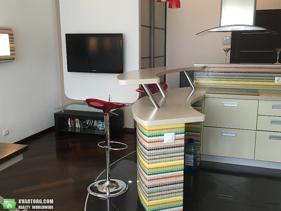 Rent out 2-room apartment. Киев,  Гришко — photo 3