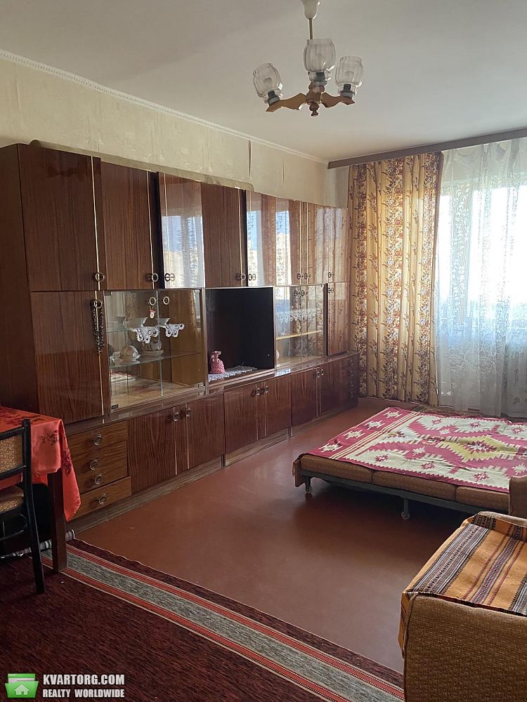 Rent out 1-room apartment. Киев, Драйзера — photo 4