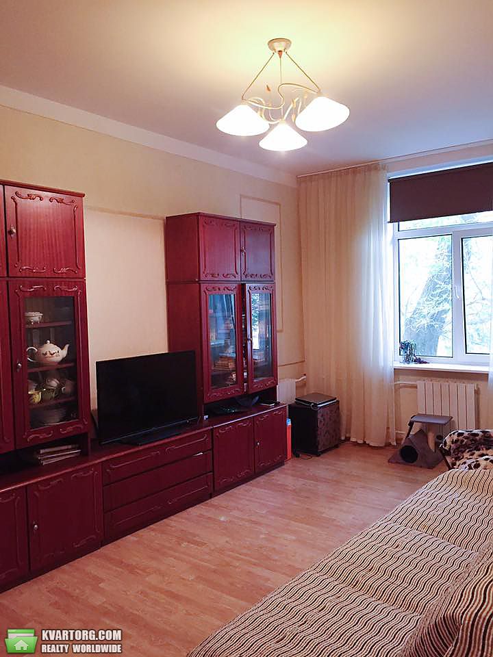 Sell 3-room apartment. Киев,  Полевой пер — photo 2