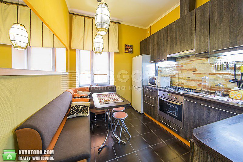 Rent out 1-room apartment. Киев,  Франко — photo 2