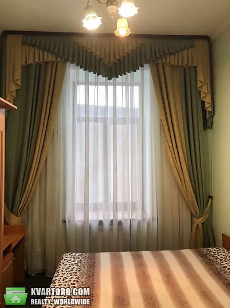 Rent out 2-room apartment. Киев,  Набережно-Крещатикская — photo 1