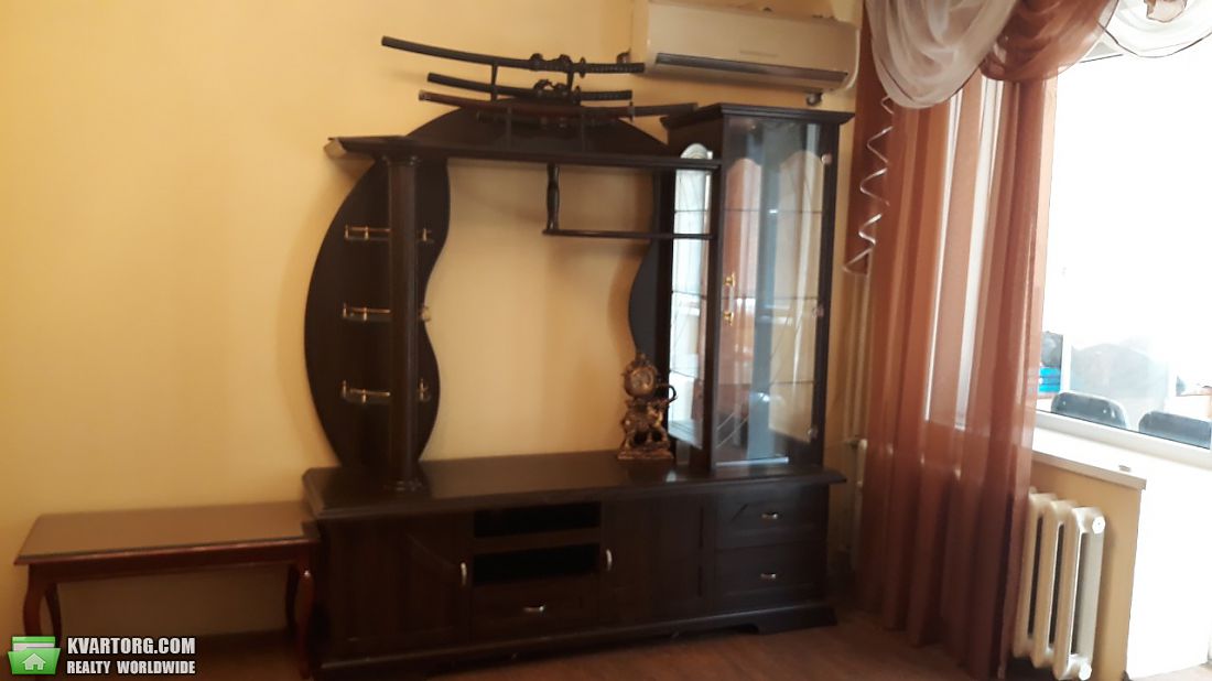 Rent out 1-room apartment. Одесса, Генерала  Вишневского — photo 2