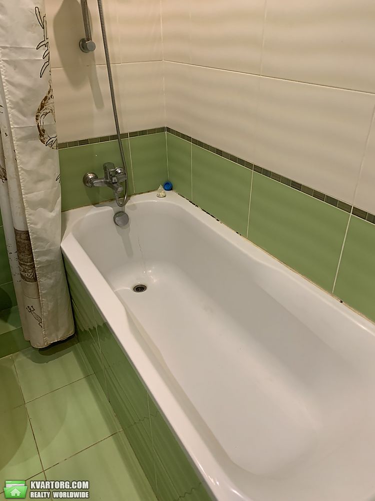 Rent out 1-room apartment. Буча, Билокур — photo 8