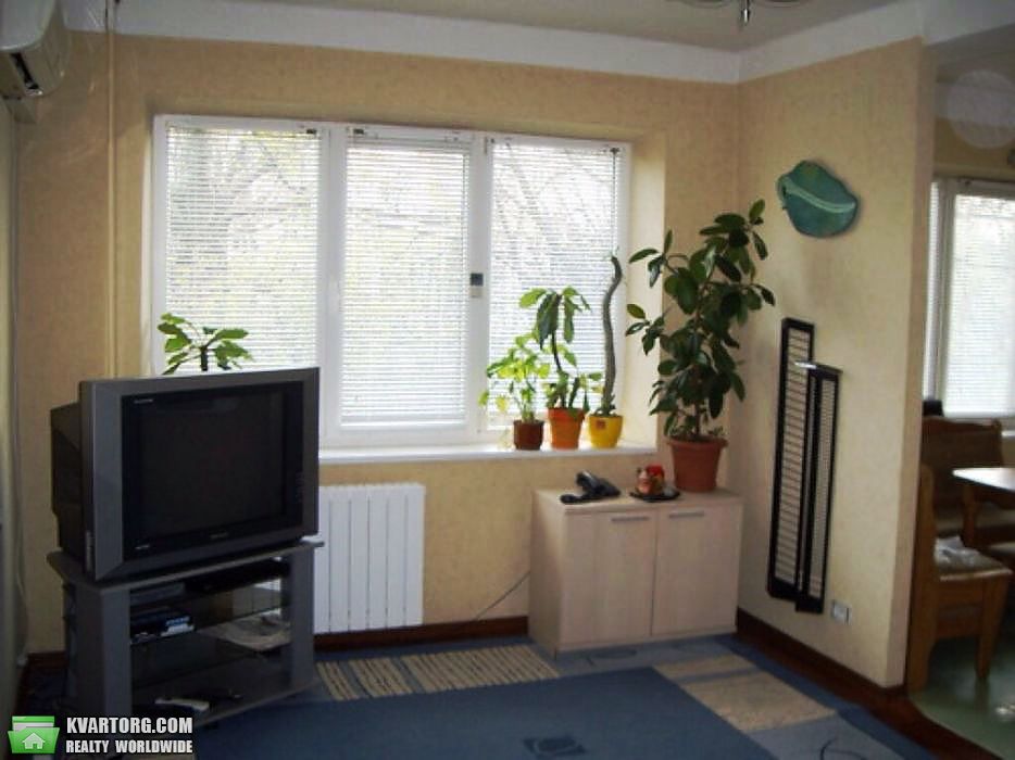 Rent out 1-room apartment. Киев,  Курнатовского — photo 2