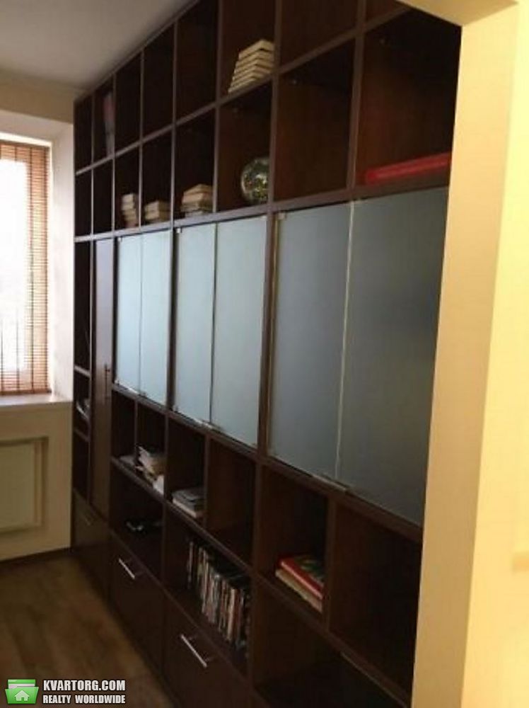 Sell 4-room apartment. Днепропетровск, КарлоМакрса — photo 3