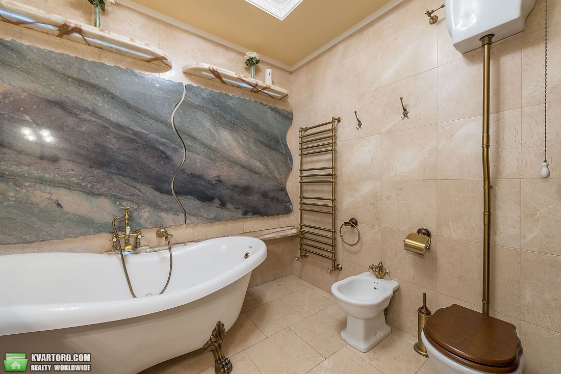 Rent out 4-room apartment. Киев, Леси Украинки бульв. — photo 8