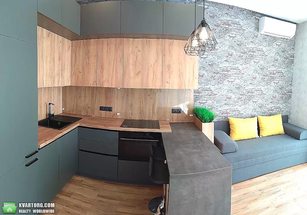 Rent out 1-room apartment. Киев,  Саперное поле — photo 1