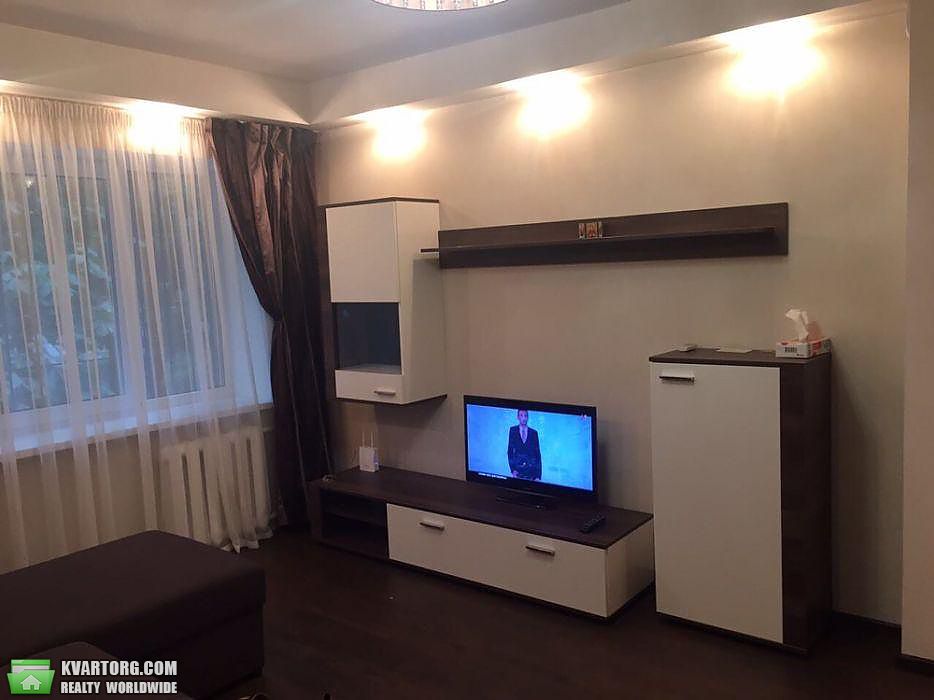 Rent out 2-room apartment. Киев,  Барбюса — photo 2