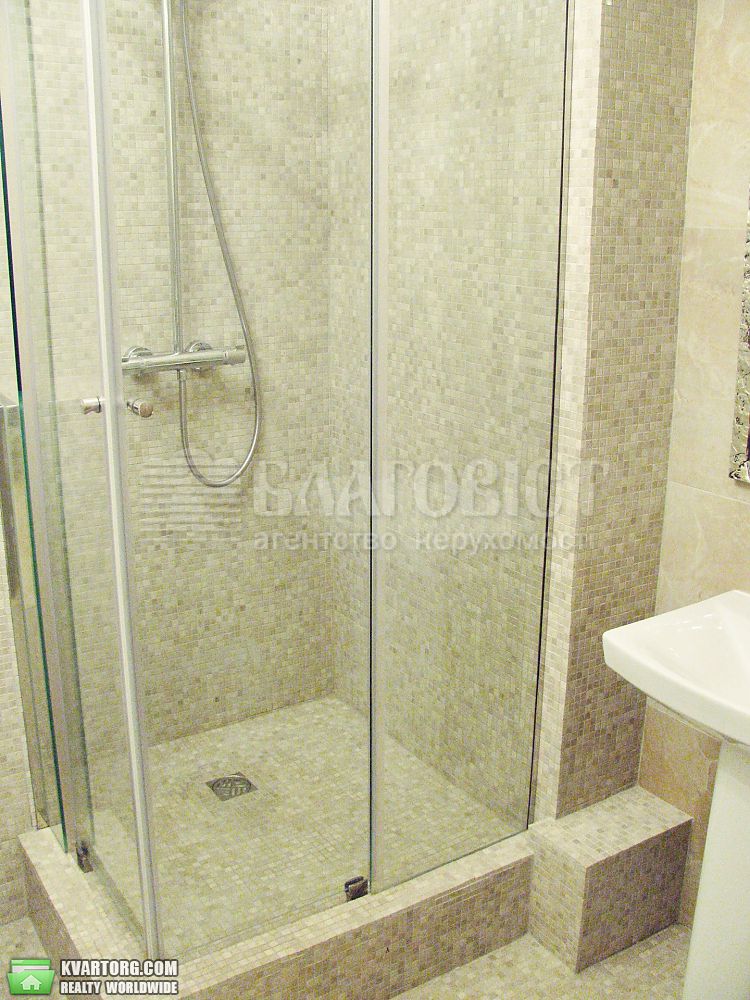 Rent out 2-room apartment. Киев,  Драгомирова — photo 7