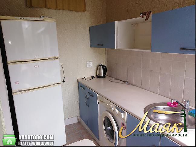 Rent out 2-room apartment. Киев, алмазова — photo 4