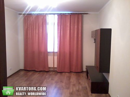 Rent out 2-room apartment. Киев, Воскресенская — photo 3