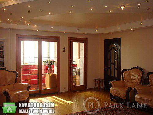Sell 3-room apartment. Киев, Декабристов — photo 1