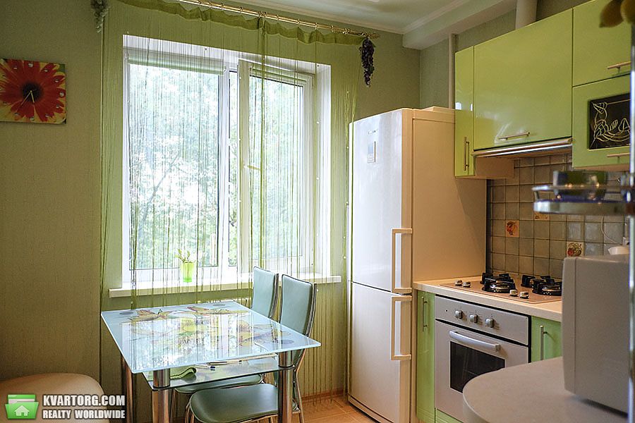 Rent out 2-room apartment. Киев,  Луначарского — photo 6