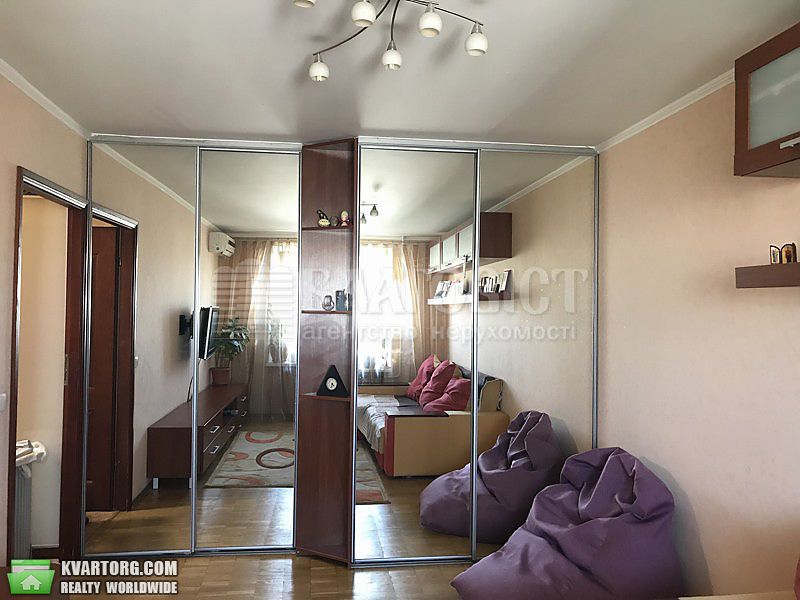 Sell 2-room apartment. Киев,  Тычины пр — photo 4