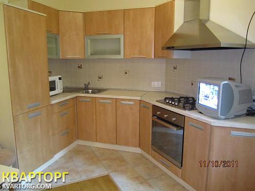 Rent out 1-room apartment. Киев,  Окипной — photo 1