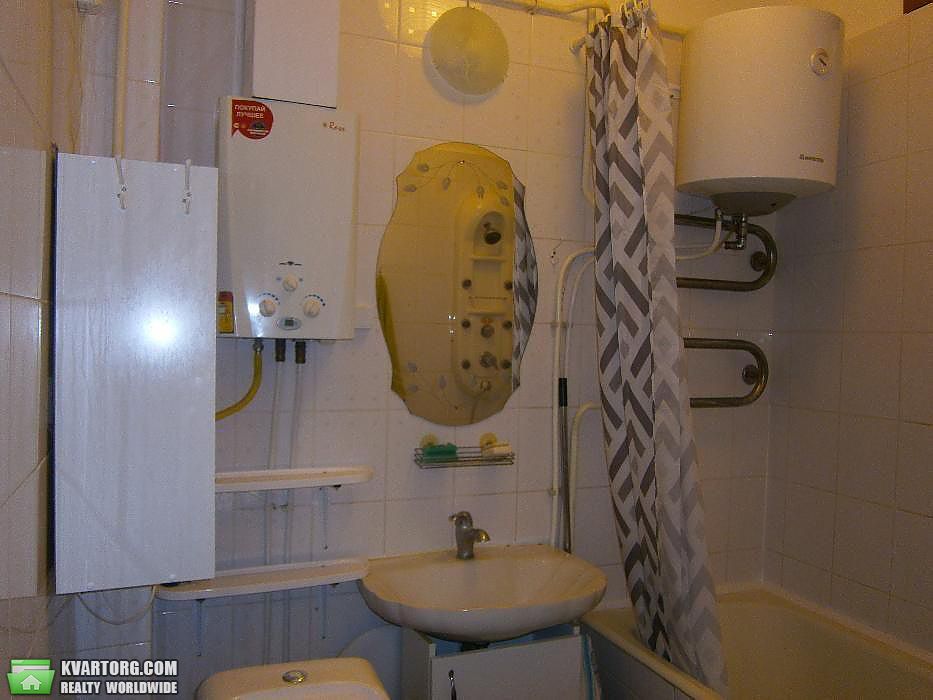Rent out 2-room apartment. Киев,  Верхний Вал — photo 7