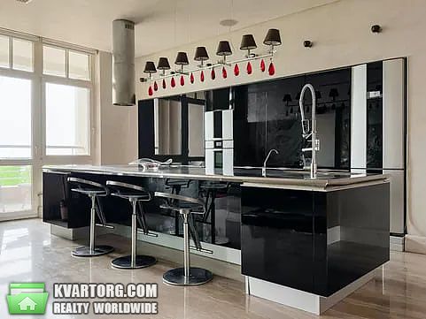 Rent out 4-room apartment. Киев, Грушевського — photo 4