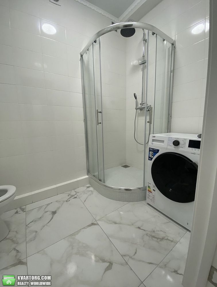 Rent out 1-room apartment. Киев,  Трутенко — photo 6