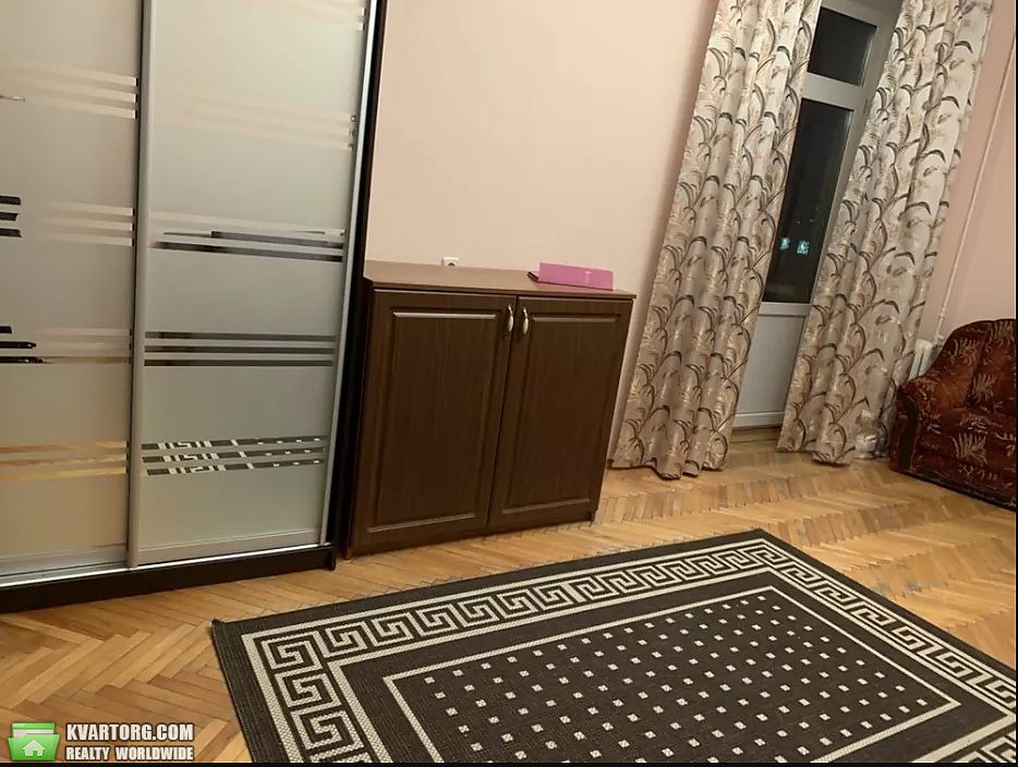 Rent out 2-room apartment. Киев,  Мазепы — photo 2