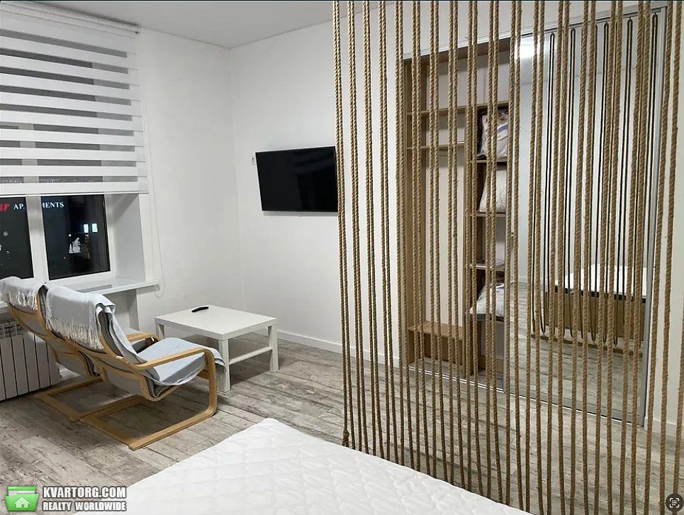 Rent out 1-room apartment. Киев,  Большая Васильковская — photo 1