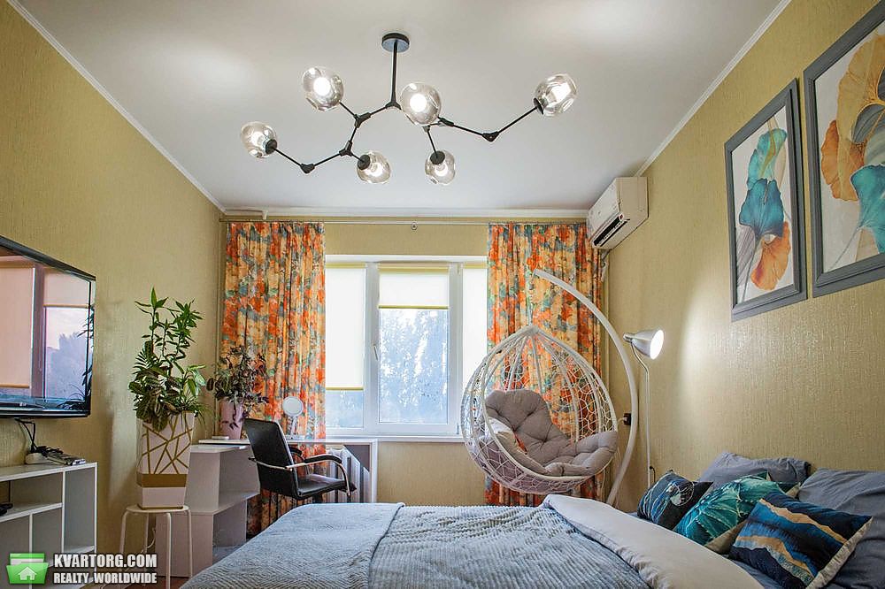Sell 2-room apartment. Киев,  Кольцова бул — photo 1