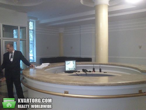 Rent out office. Киев, Московская ул. — photo 6