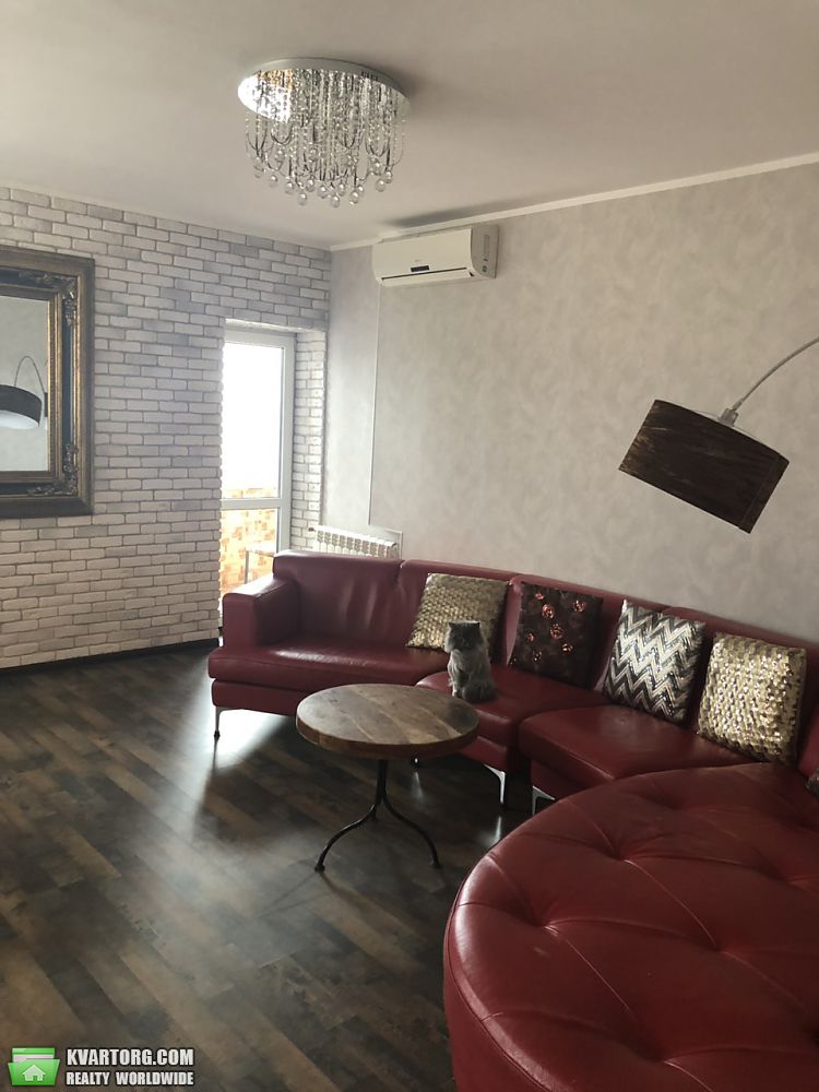 Rent out 2-room apartment. Киев,  Ревуцкого — photo 4