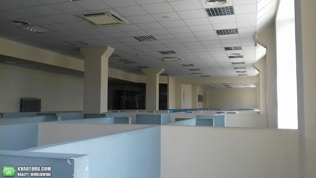 Rent out office. Киев, Сурикова — photo 6