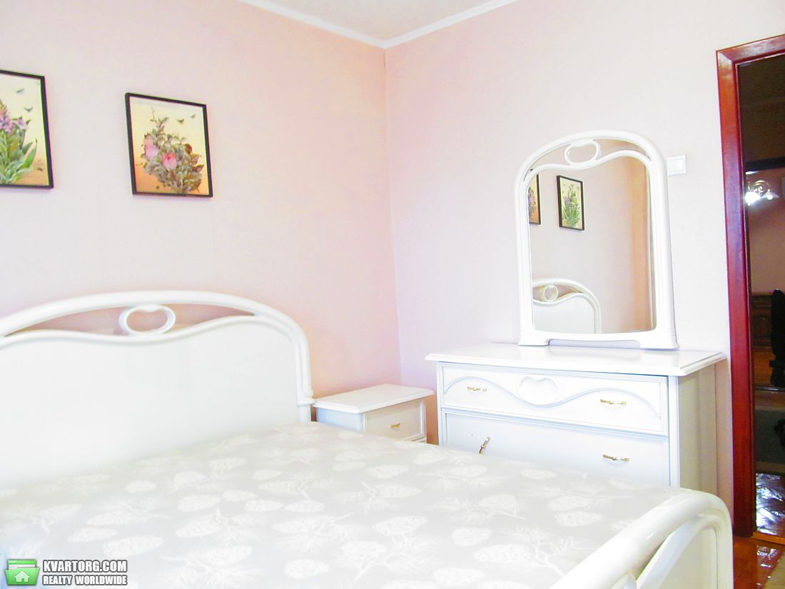 Sell 3-room apartment. Киев,  Ревуцкого — photo 4