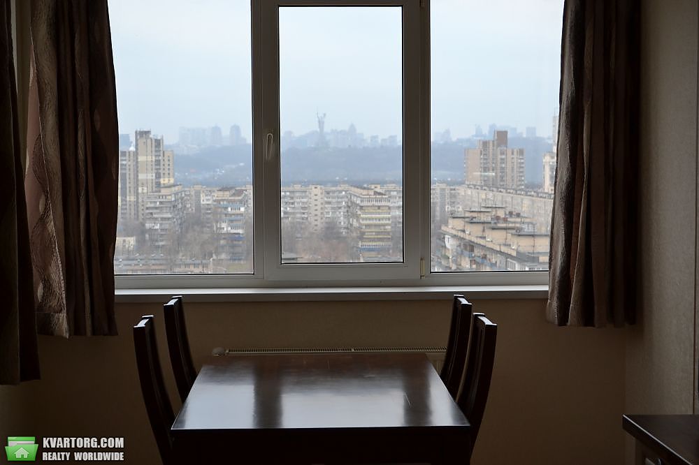 Rent out 2-room apartment. Киев,  Шумского — photo 3