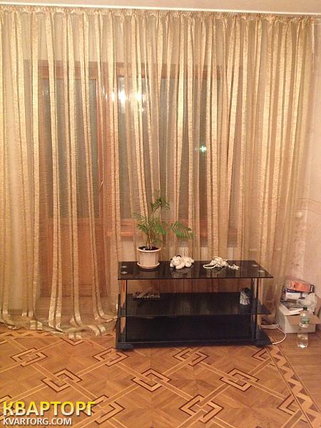 Rent out 2-room apartment. Киев,  Ревуцкого — photo 4