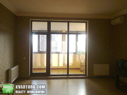 Sell 2-room apartment. Киев, Щорса — photo 2